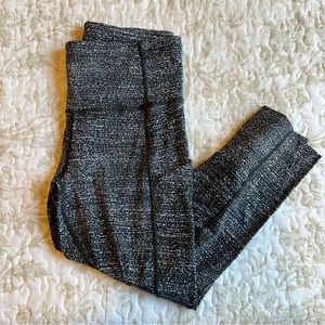 Lululemon cropped leggings w/ pockets